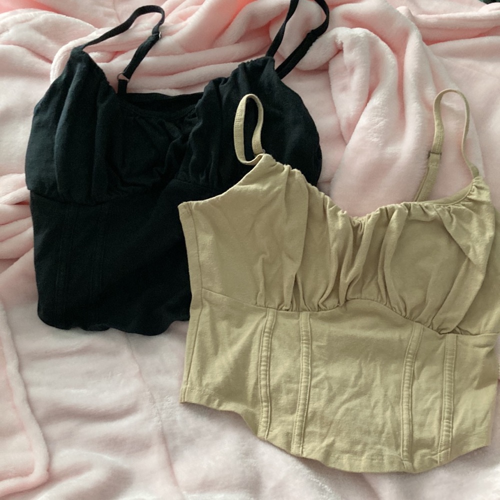 2 Hollister Crop tanks